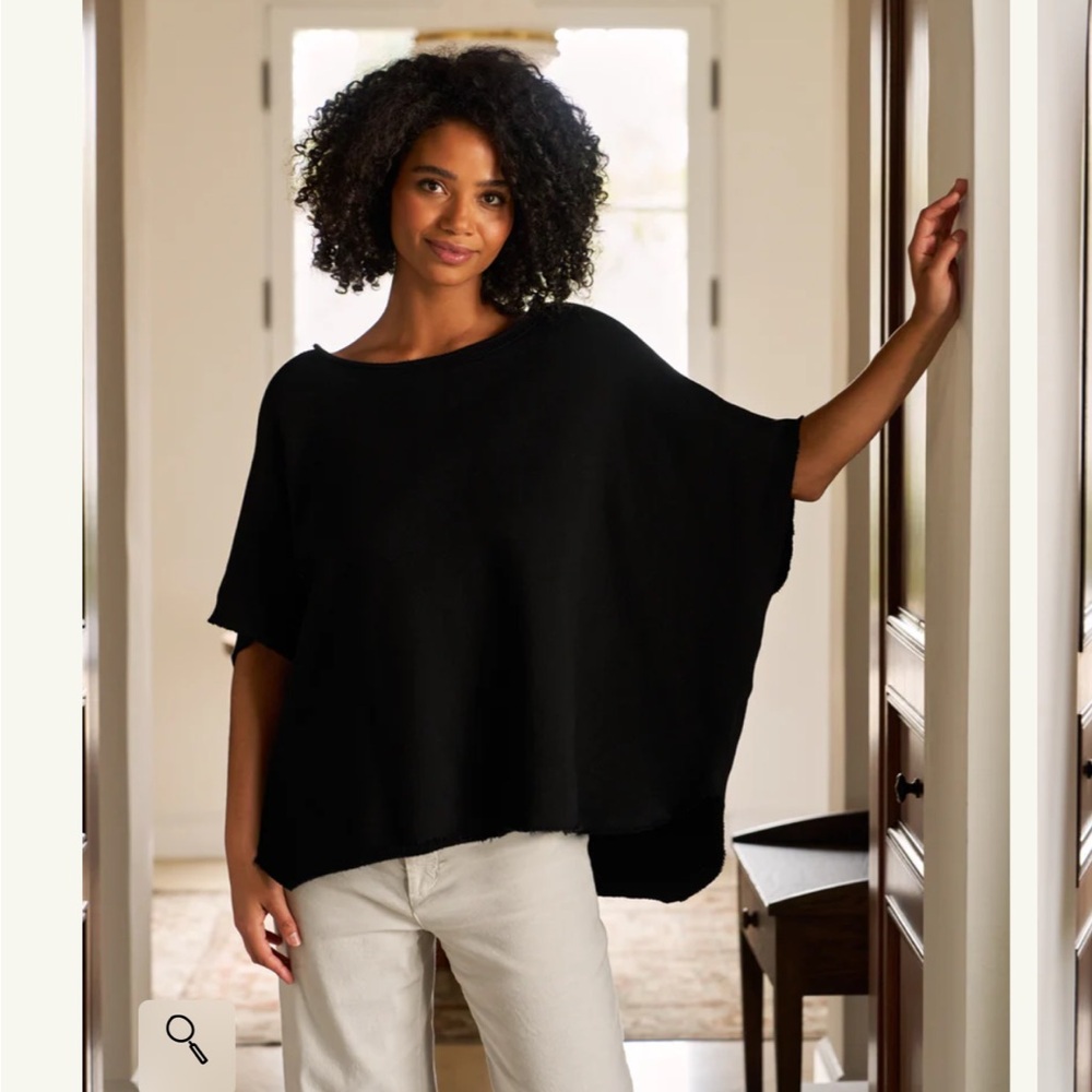 Frank & Ellen Olive Capelet One Size Black